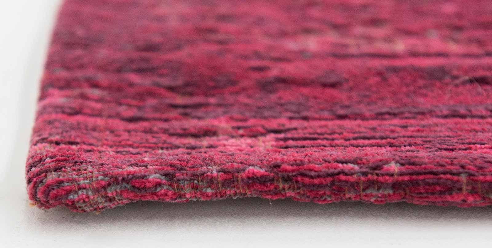 tapis Louis De Poortere LX8260 Fading World Medaillon Scarlet side