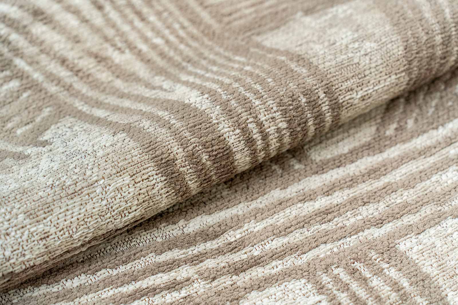 Louis De Poortere tapis Meditation 2068 Kanji Dune 10